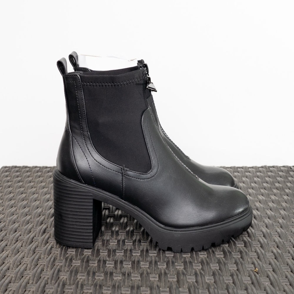 Madden Girl Black Ankle Platform Chelsea Boots Women Sz 8 Biker Chunky Y2K NEW